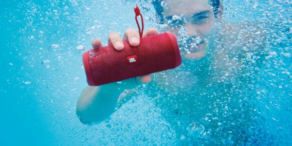 9 Travel speakers