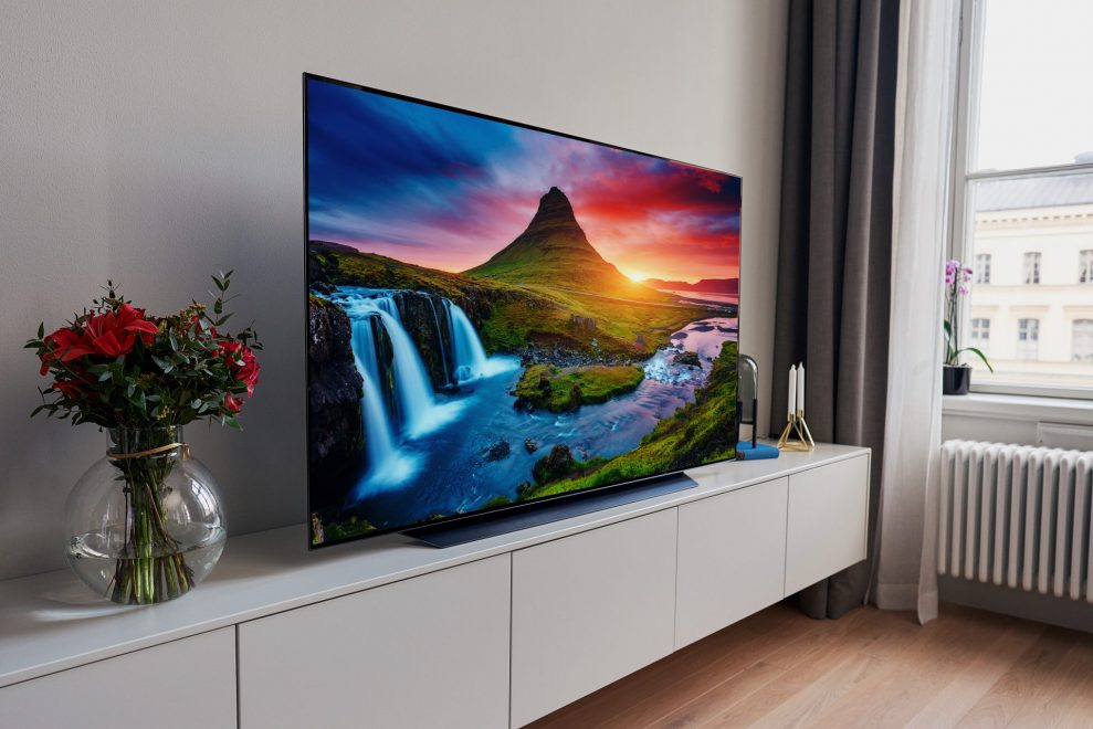 LG OLED65 C9