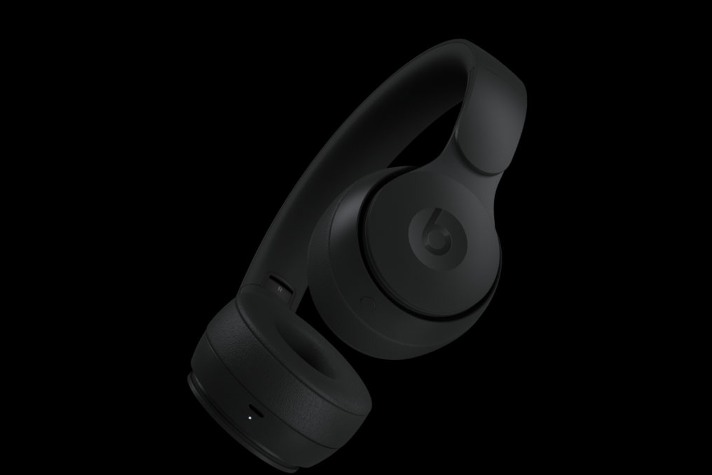 beats solo pro frequency response