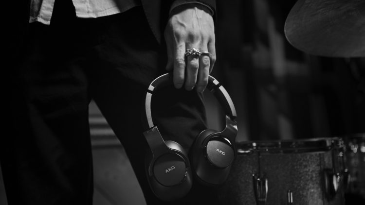 Review: AKG N700NCM2 | Watch Out, Sony! Move Over, Bose!