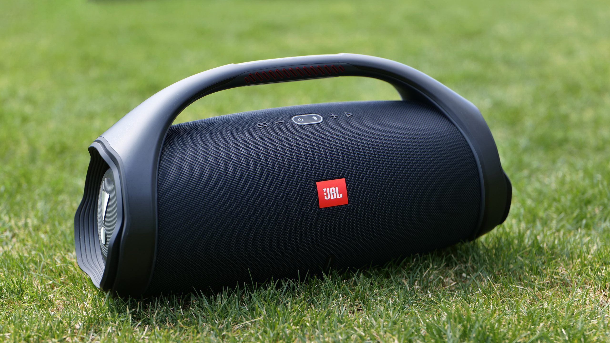 aflange praktiseret bark Review: JBL Boombox 2 | Perfect Balance Between Party And Finesse