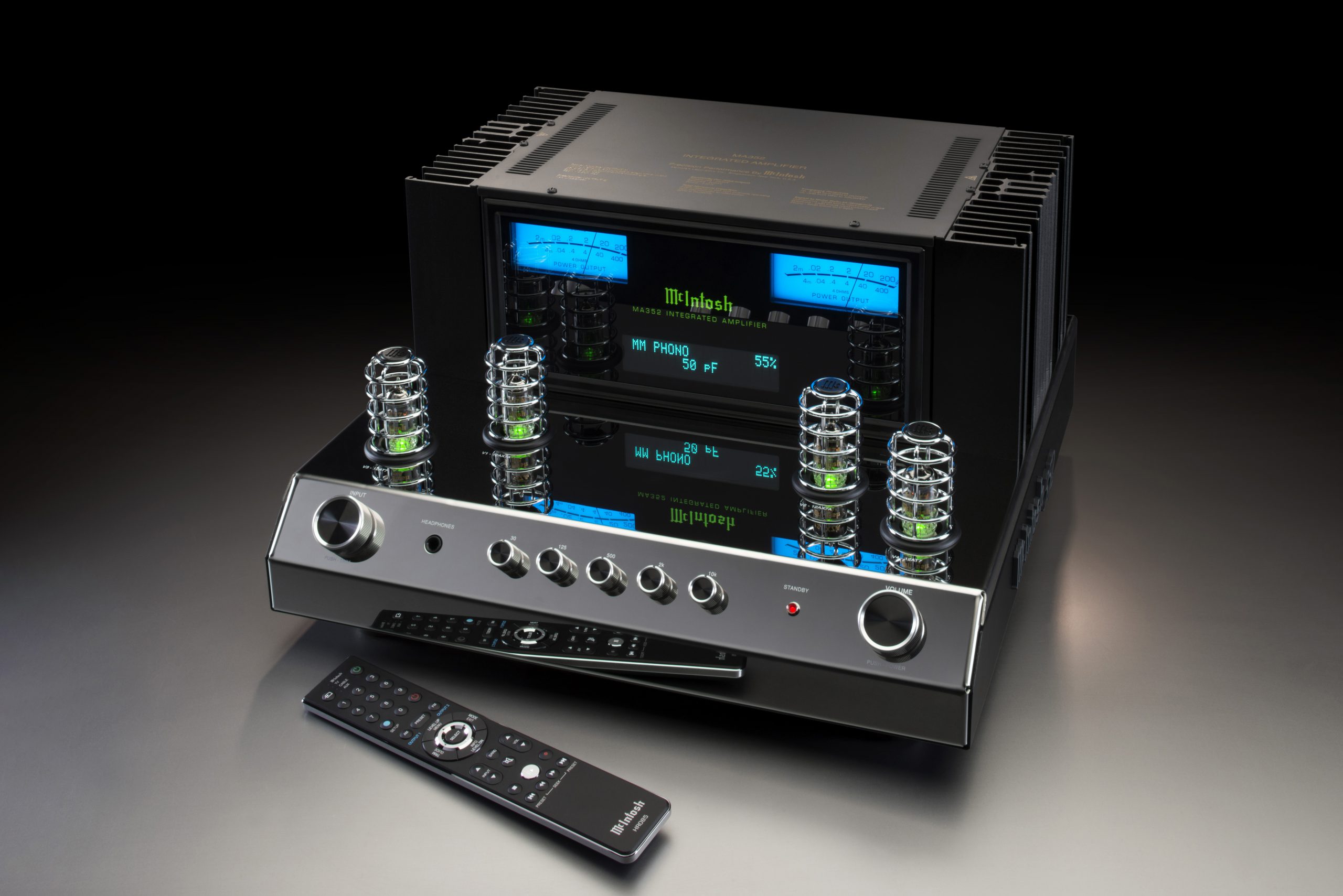Review: McIntosh MA352 | Wildly Festive Amplifier