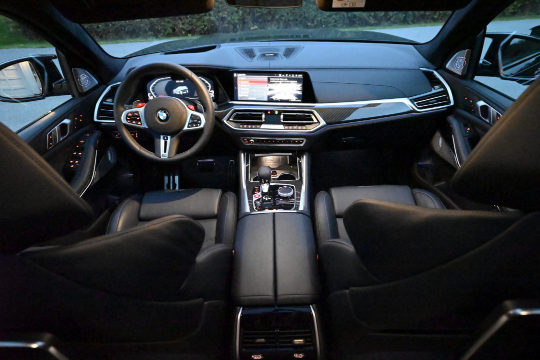 BMW X5 M with B&W Diamond Surround Sound System