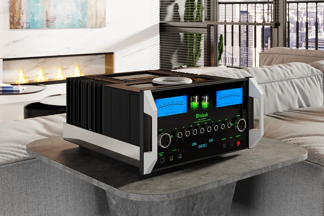 McIntosh MA12000 – Check out the integrated McIntosh hybrid amplifier