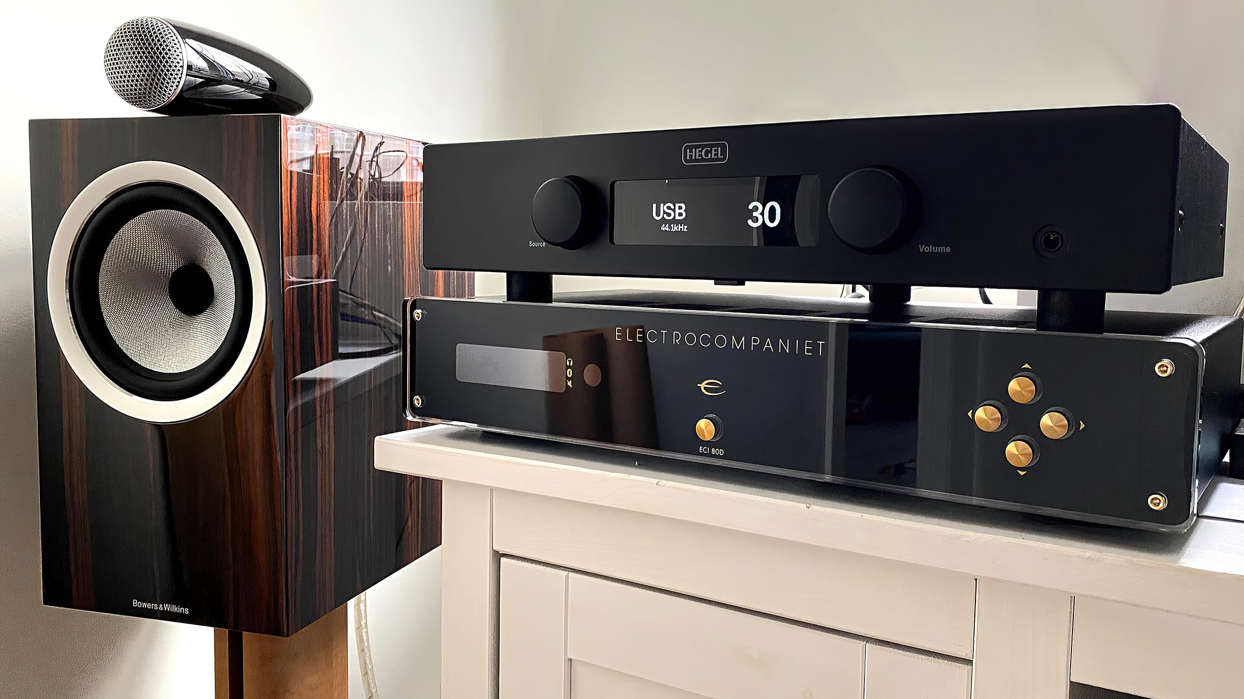 B&W 705 S2 Signature - Hegel & Electrocompaniet