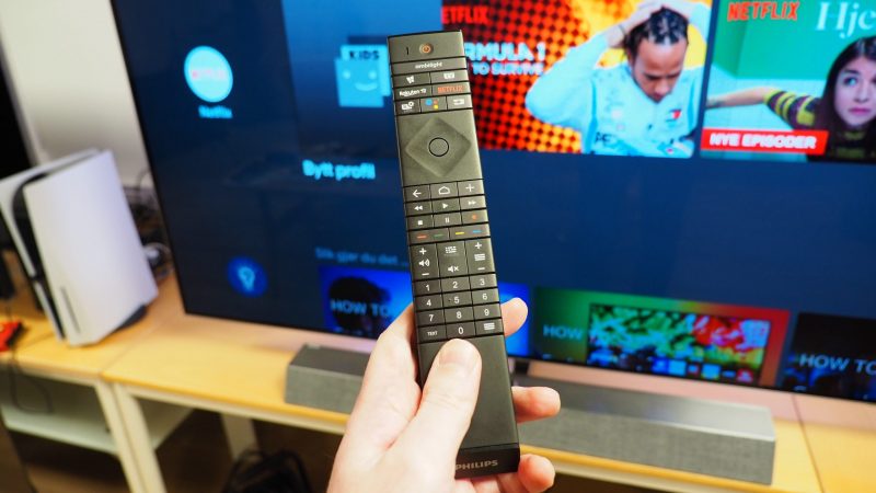 Philips-OLED-935-remote-scaled