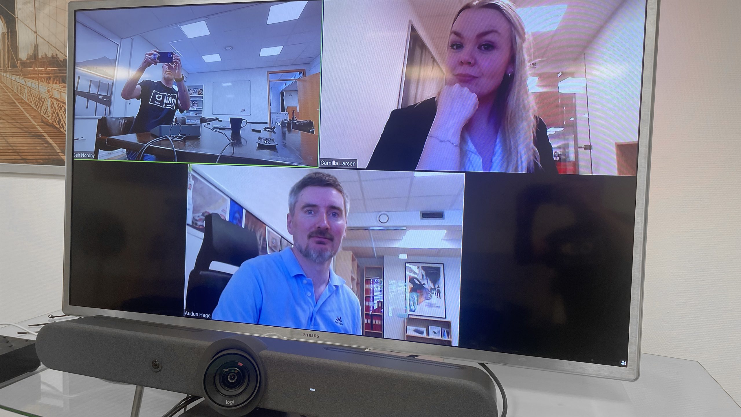 Logitech Rally Bar L&B meeting