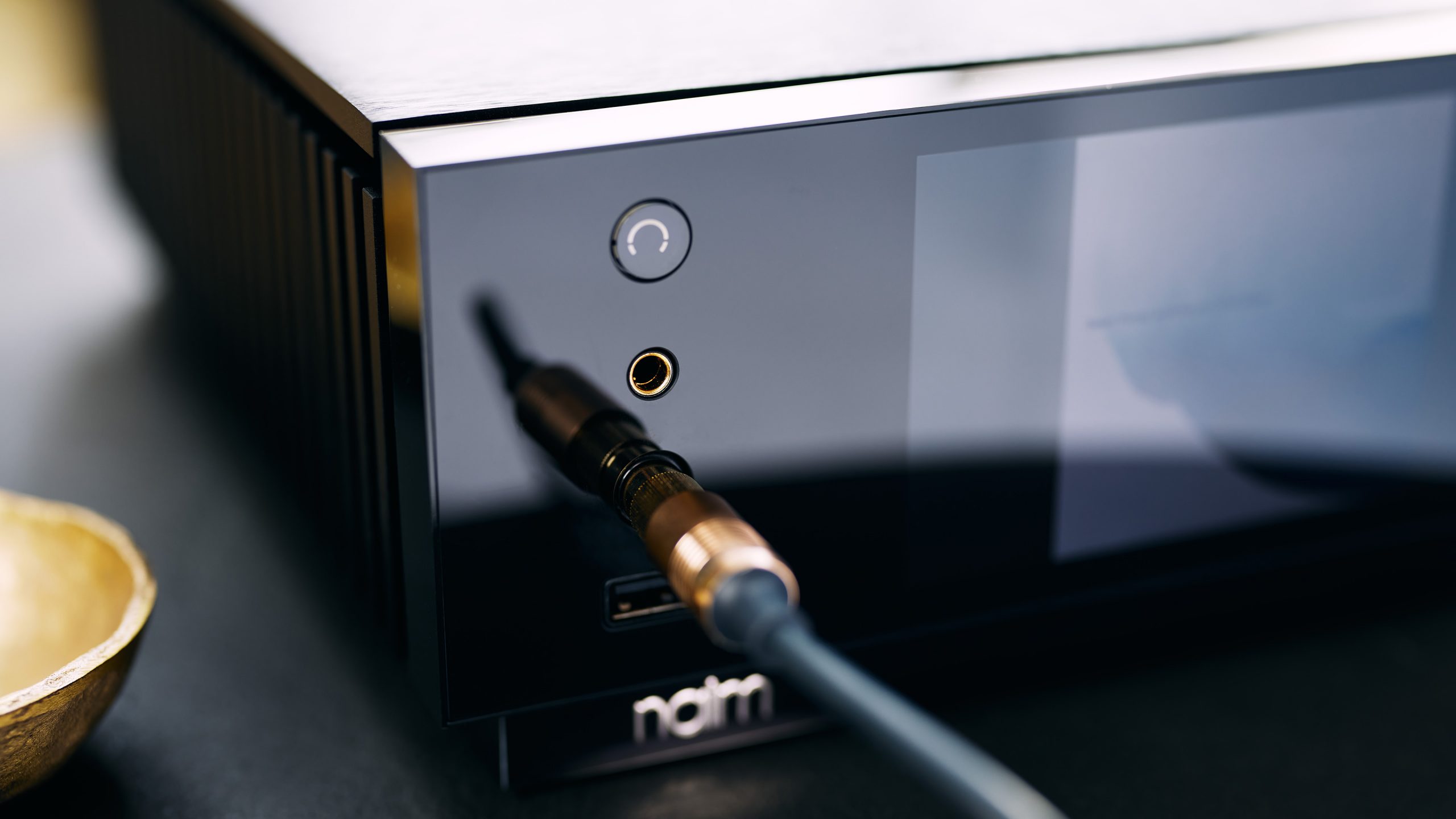 Naim Uniti Atom Headphone Edition - headphone connection