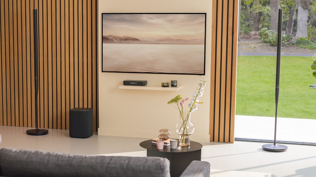 “Invisible” stereo for the living room from Harman