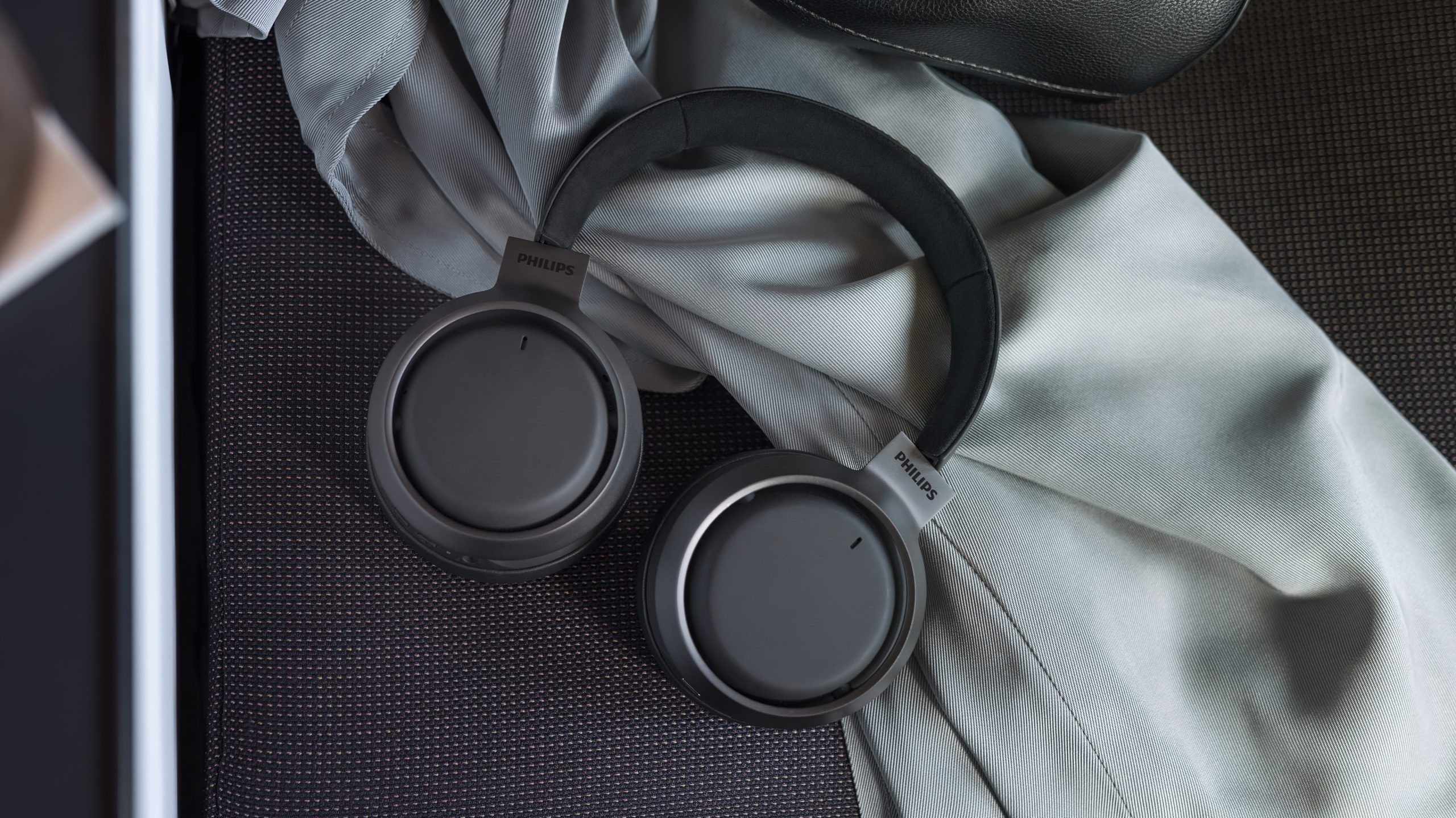 Philips Fidelio L3 lifestyle
