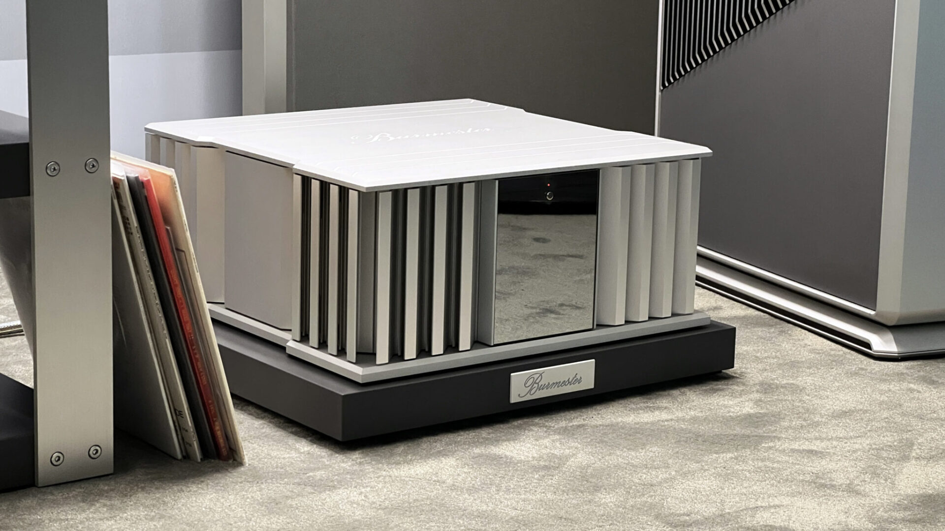 Burmester 218 2 2048x1152 1 Burmester 218 2 2048x1152 1