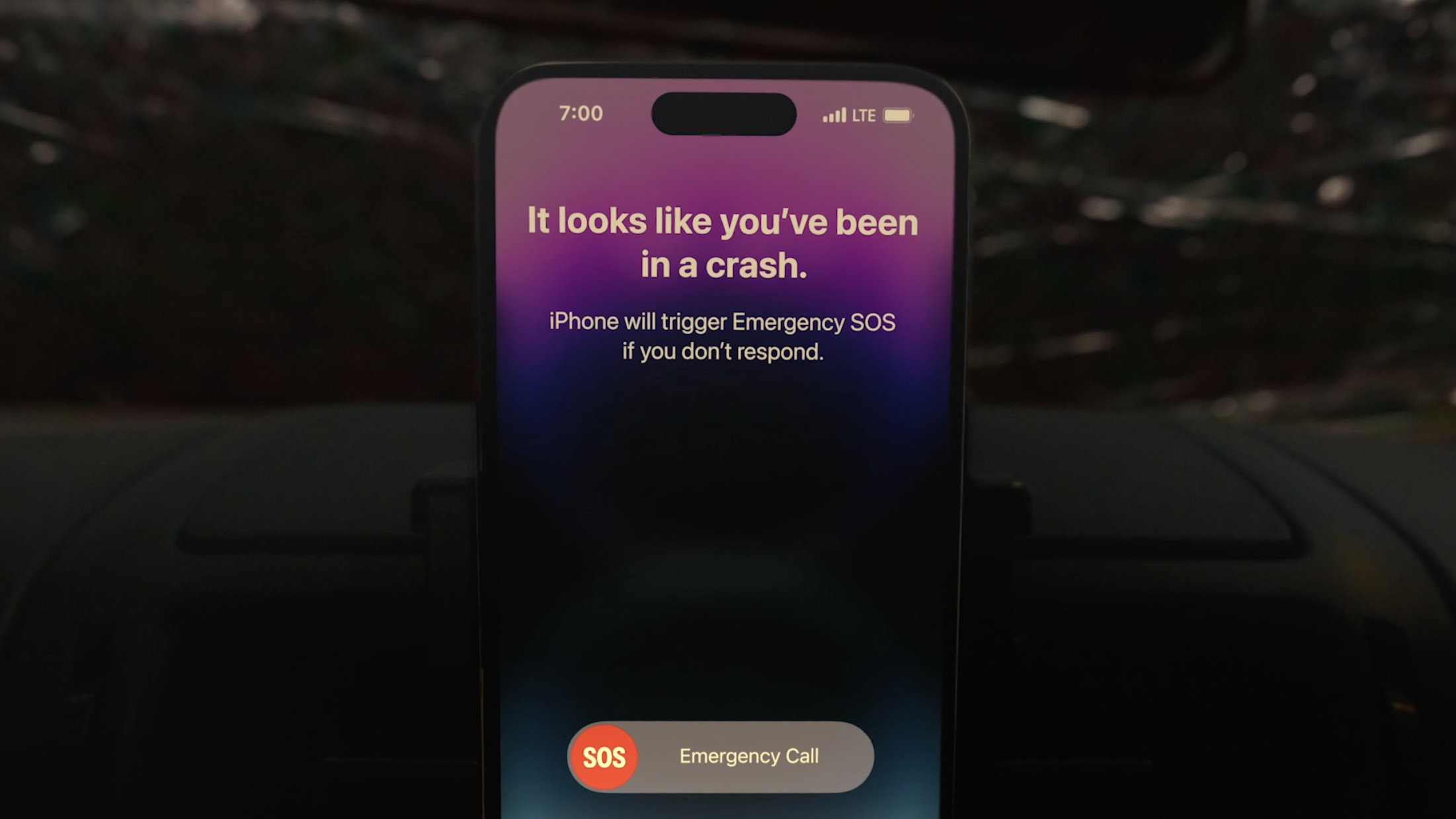 iPhone 14 carcrash iPhone 14 carcrash