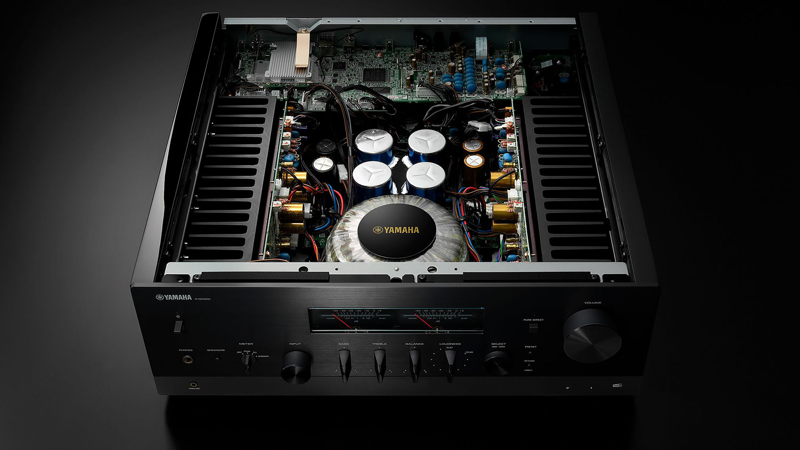 Platteland Onderhandelen Diplomatie Review: Yamaha R-N2000A | Stunning Streaming Receiver