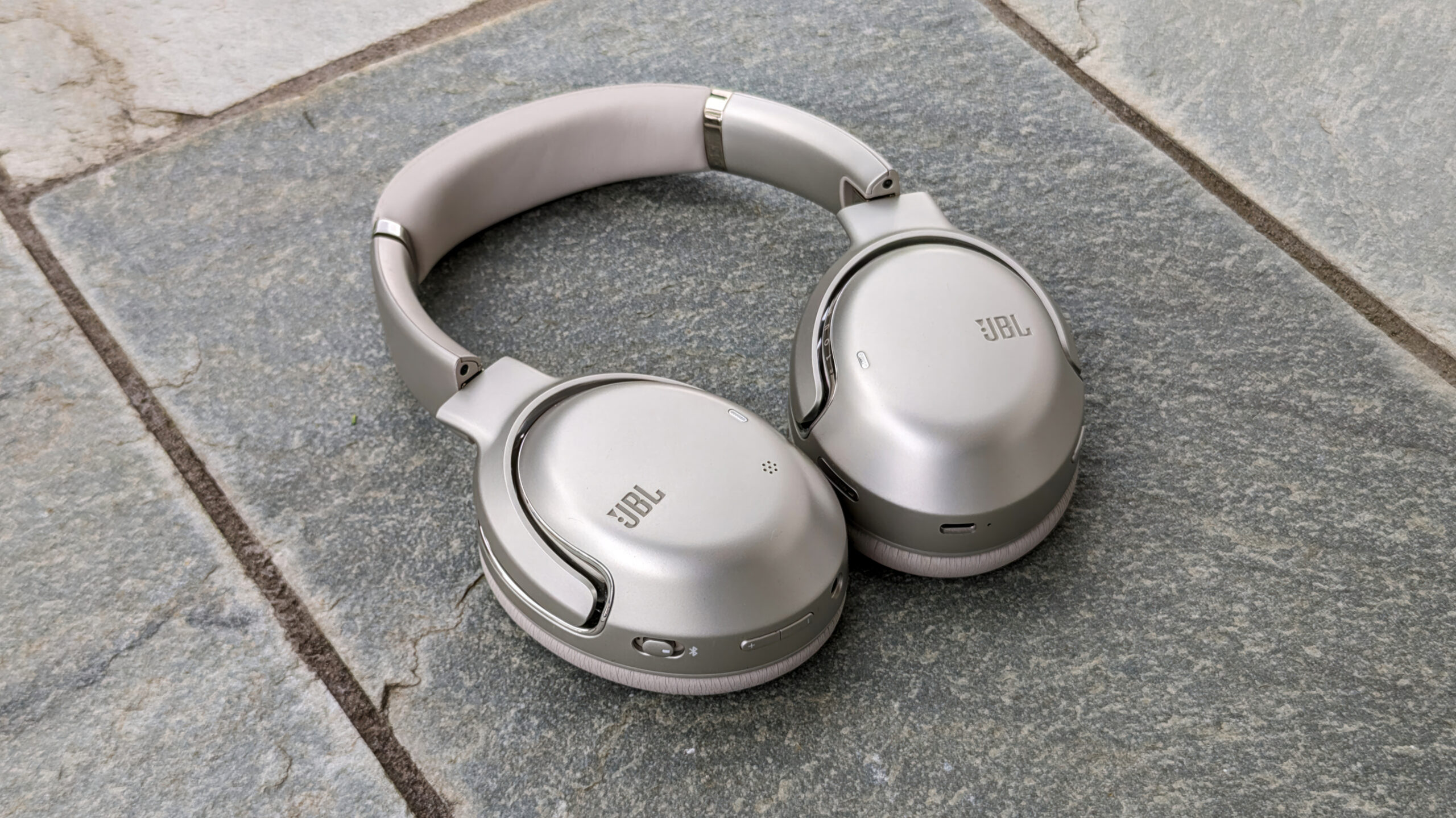 Review: JBL Tour One M2 | JBL Takes The Noise Out With Tour One M2
