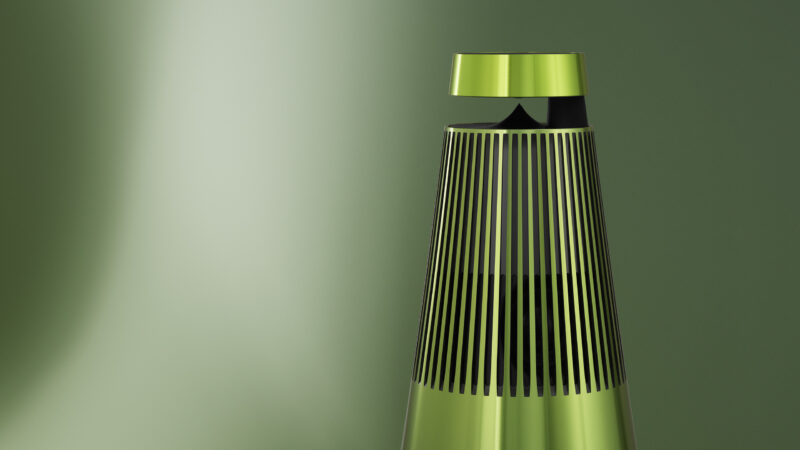 Beosound-2-3rd-Gen.-0004-Limited-Edition-Gradient-Green