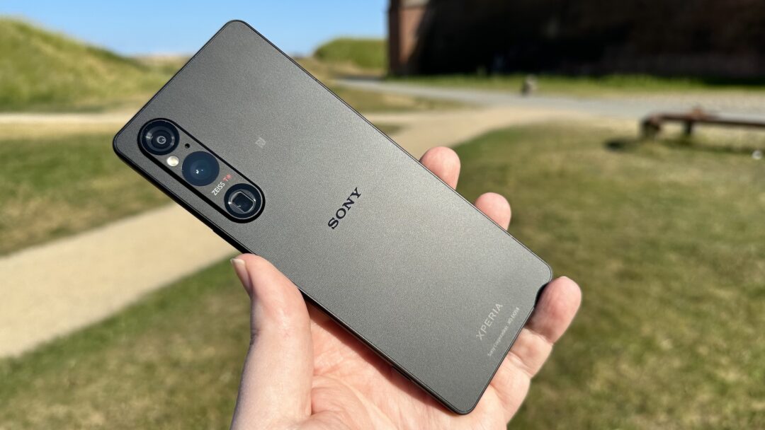 Sony Xperia 1 V Cell Phone Review - Consumer Reports