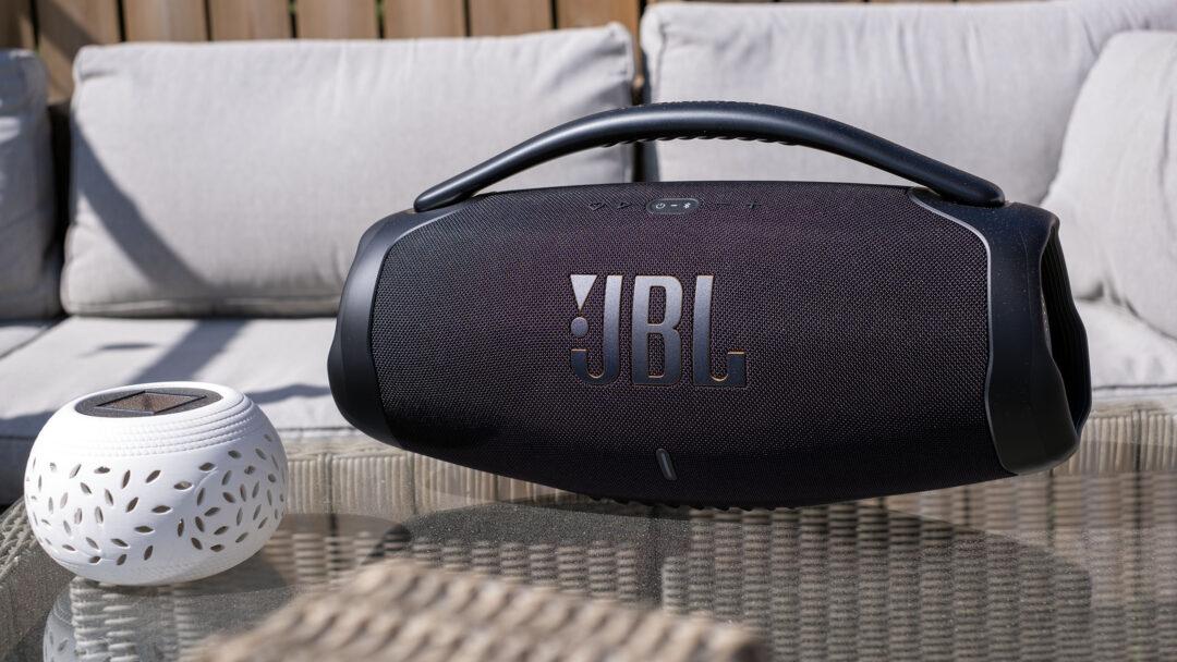 JBL's Boombox 3: More bass, more loud, just more! 