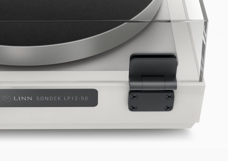 LP1250_White_CloseUp_Hinge