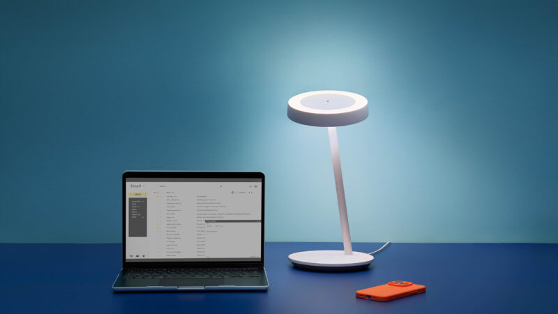 929003296801-8720169072695-WiZ-SmartDeskLamp-DeskMode-2zones-1-PUP