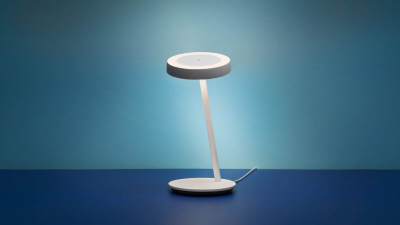 929003296801-8720169072695-WiZ-SmartDeskLamp-Home-Office-Architectural-Daily-Mode-2-zones-PUP