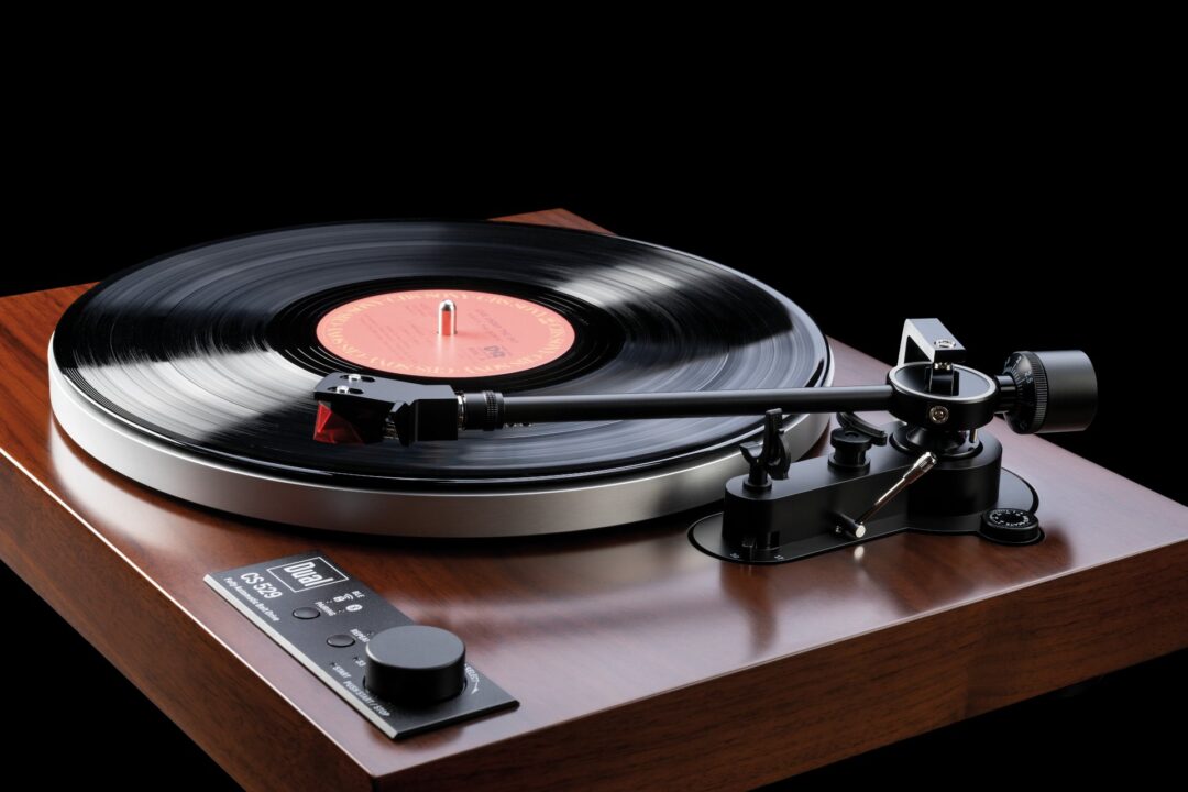 Dual CS 529 turntable with Bluetooth