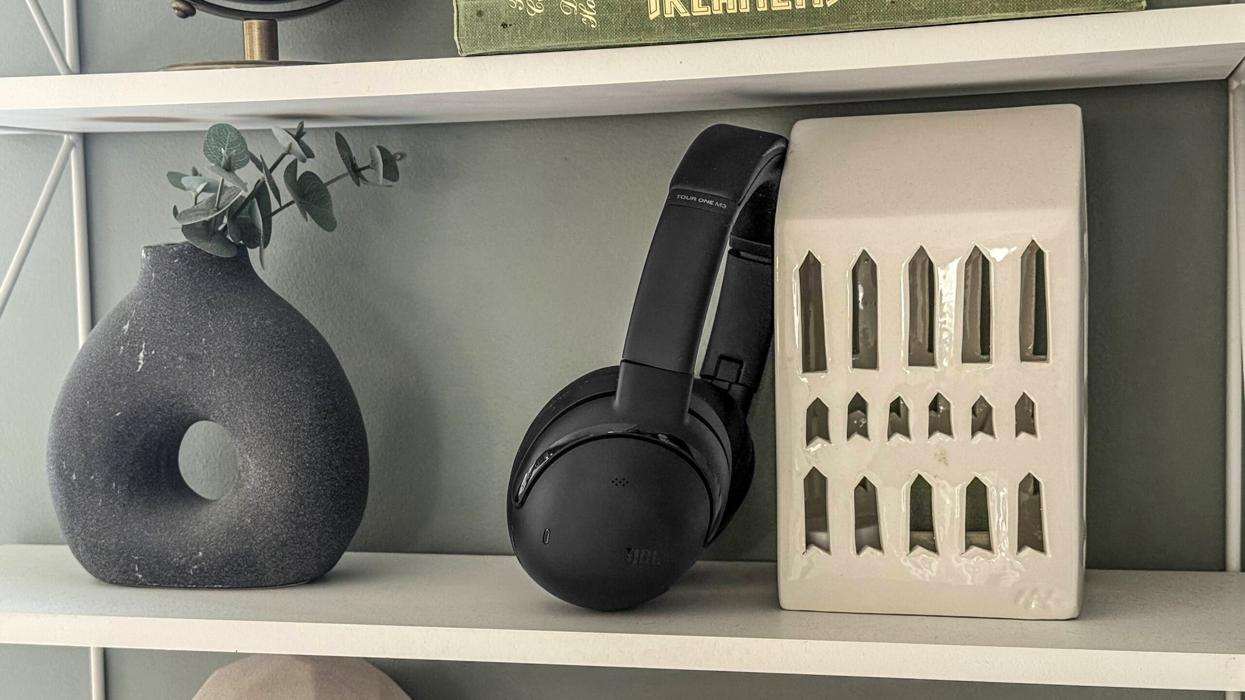 JBL Tour One M3 (3) GeirNordby